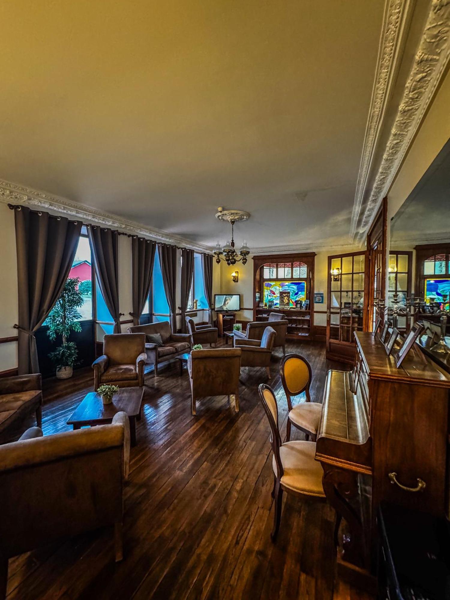 Grand Hôtel de France Pierrefitte-Nestalas Extérieur photo